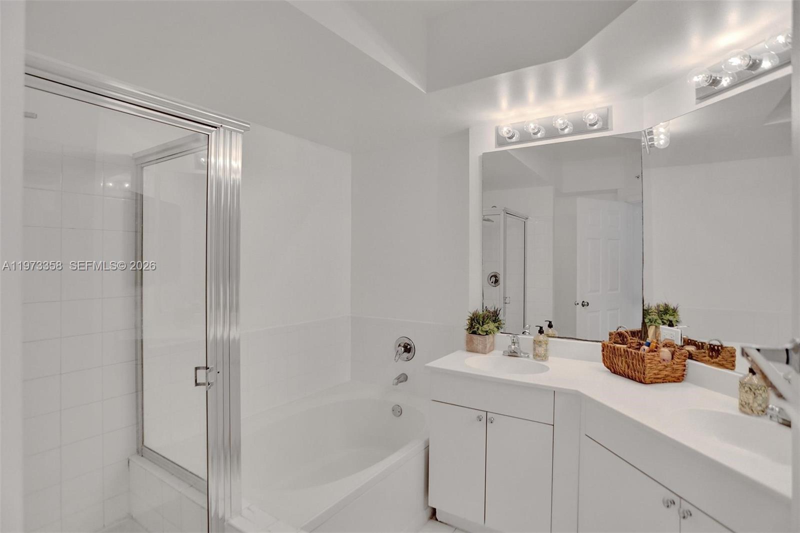 17100 N Bay Rd #1501 Sunny Isles Beach, FL 33160