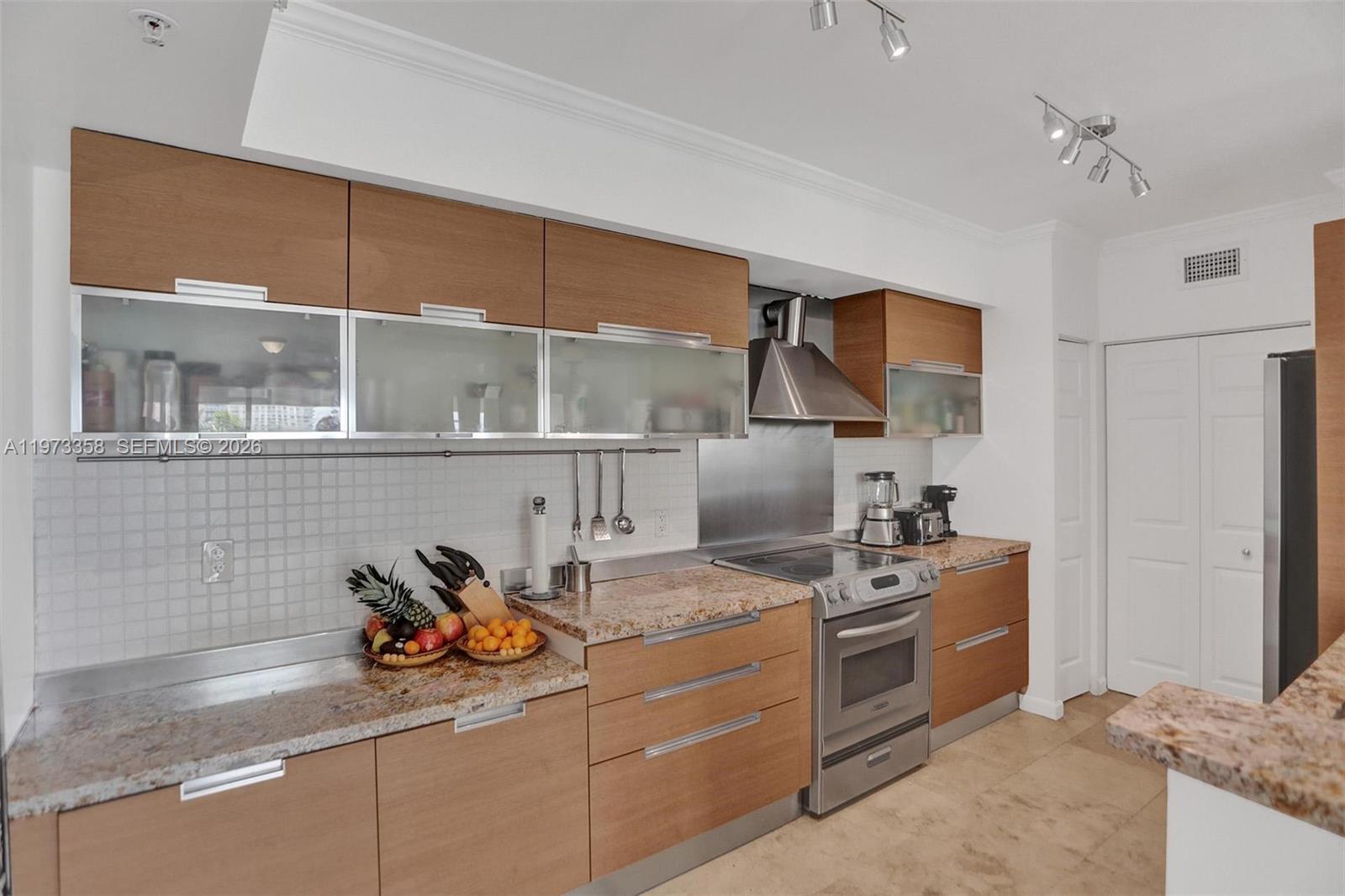 17100 N Bay Rd #1501 Sunny Isles Beach, FL 33160