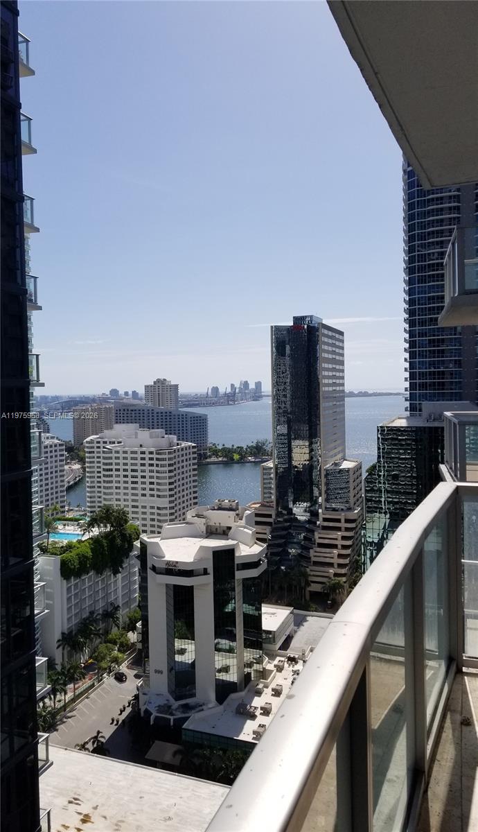 1050 Brickell Ave #2622 Miami, FL 33131