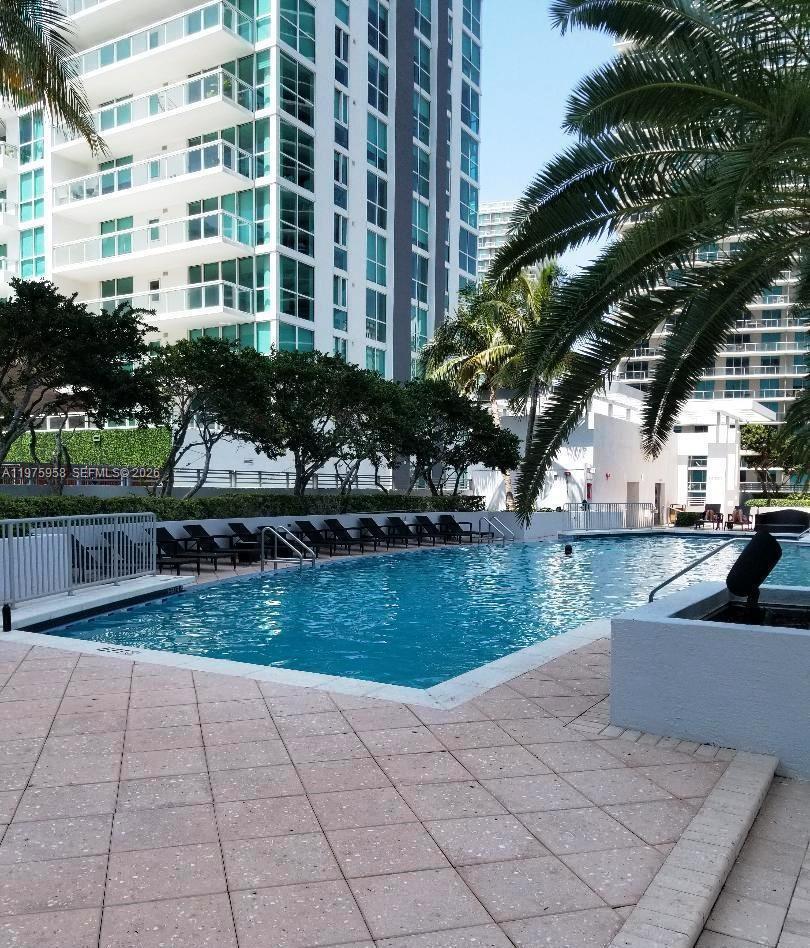 1050 Brickell Ave #2622 Miami, FL 33131
