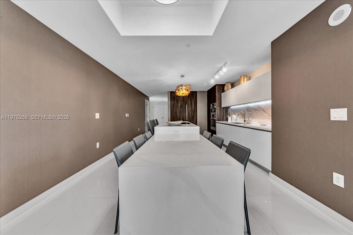 851 NE 1st Ave #3711 Miami, FL 33132