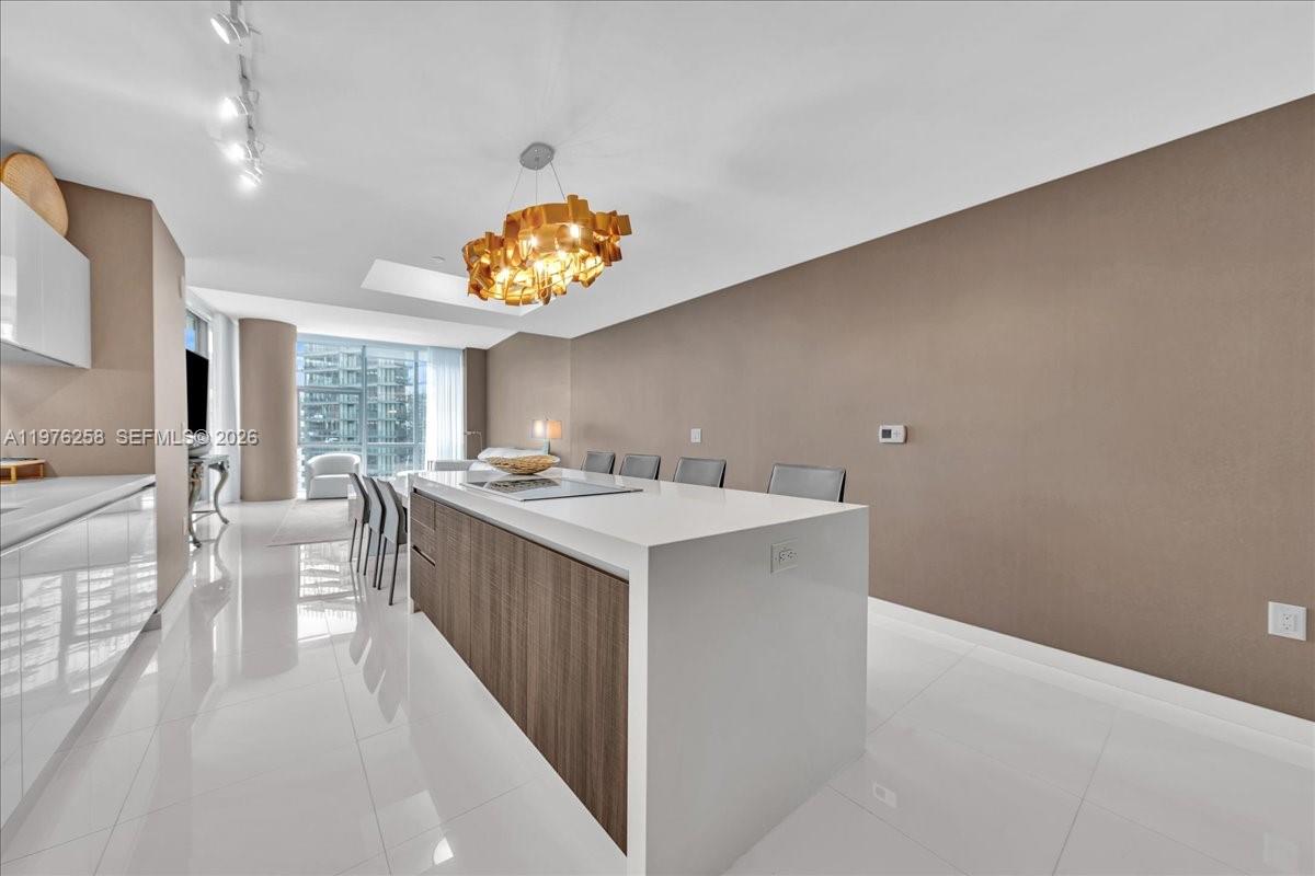 851 NE 1st Ave #3711 Miami, FL 33132