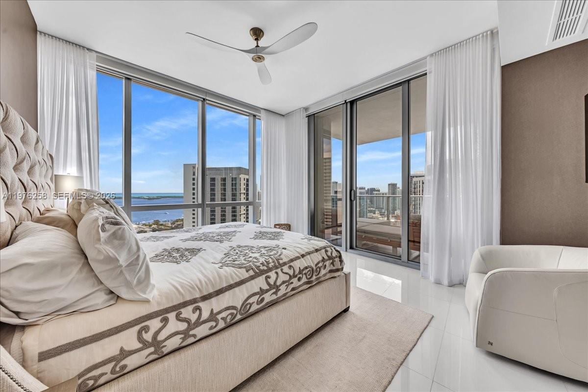 851 NE 1st Ave #3711 Miami, FL 33132