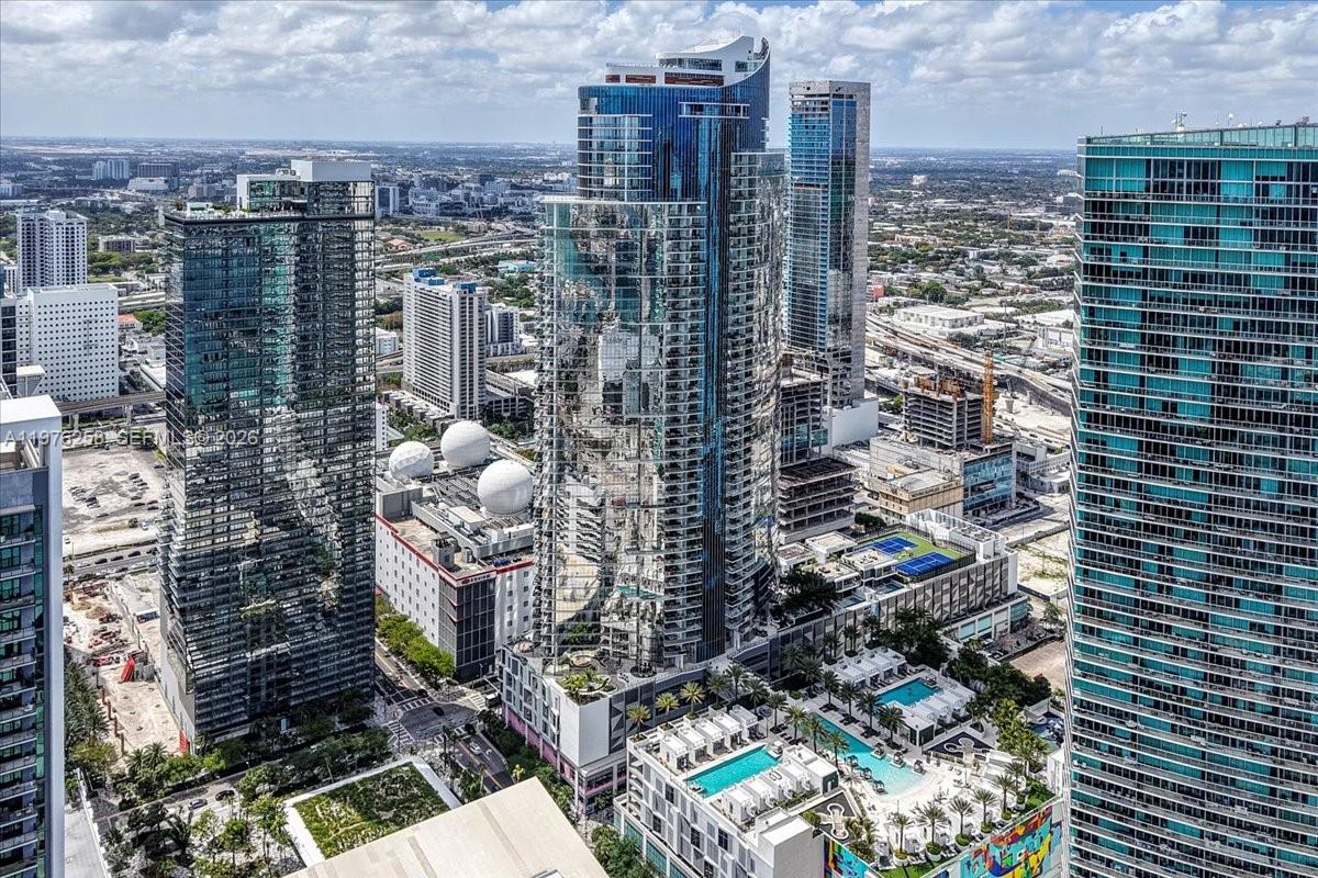 851 NE 1st Ave #3711 Miami, FL 33132