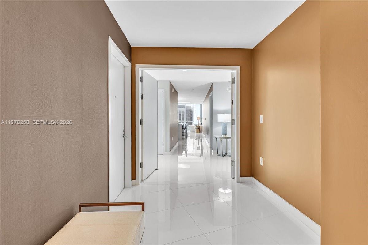 851 NE 1st Ave #3711 Miami, FL 33132