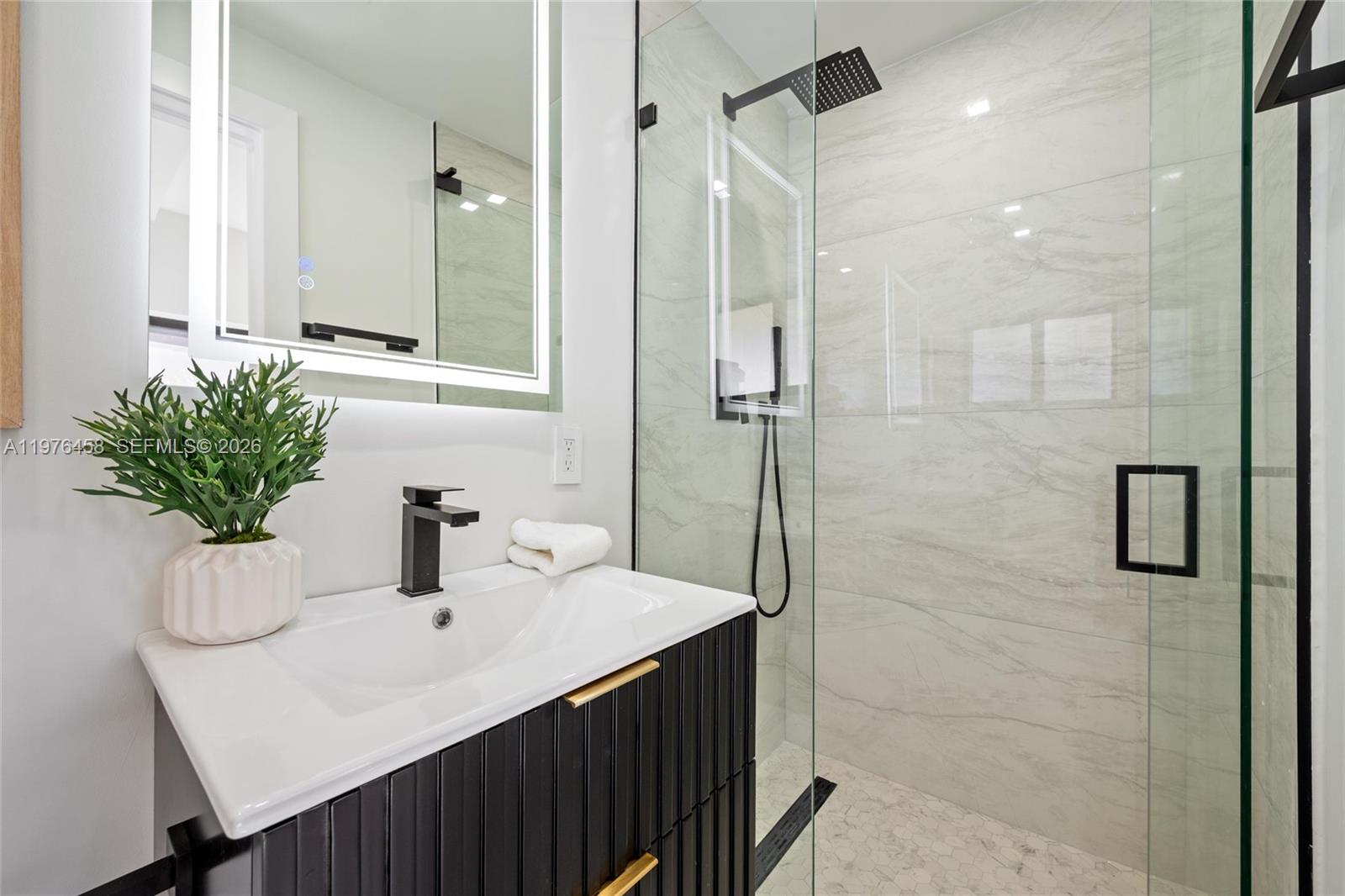 1931 186th Dr North Miami Beach, FL 33179