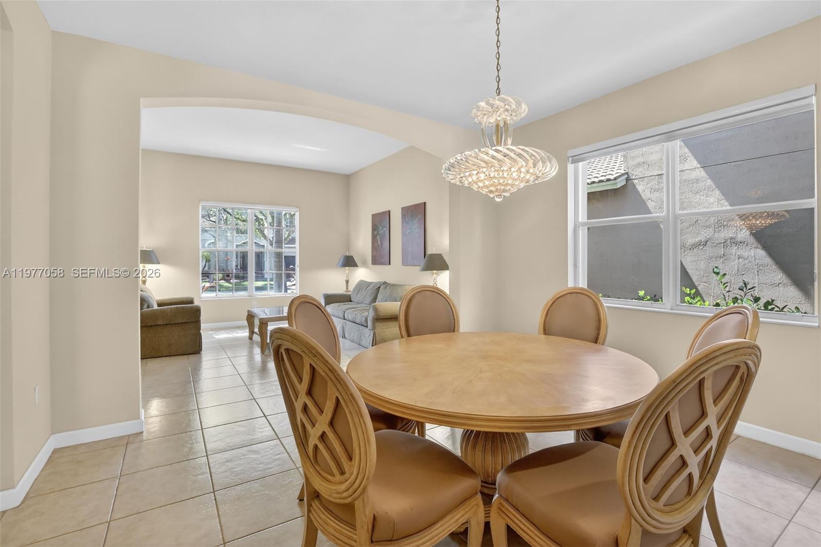 19151 N Hibiscus St Weston, FL 33332