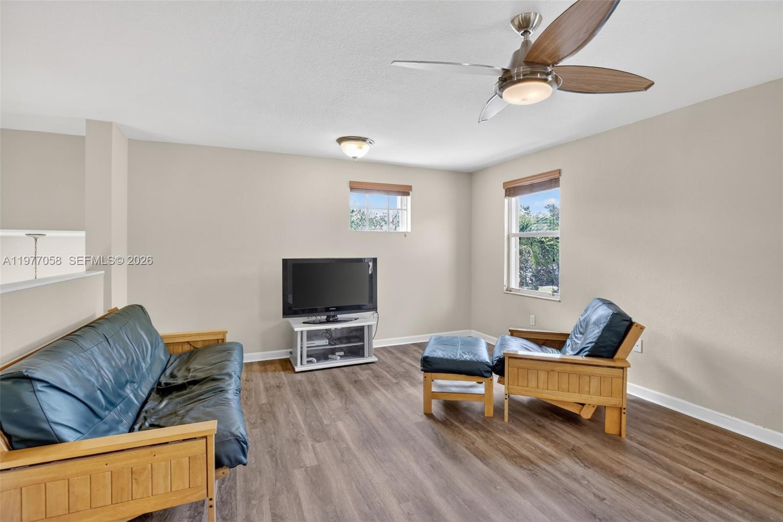 19151 N Hibiscus St Weston, FL 33332