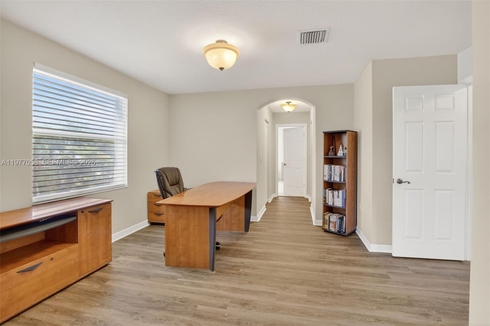 19151 N Hibiscus St Weston, FL 33332