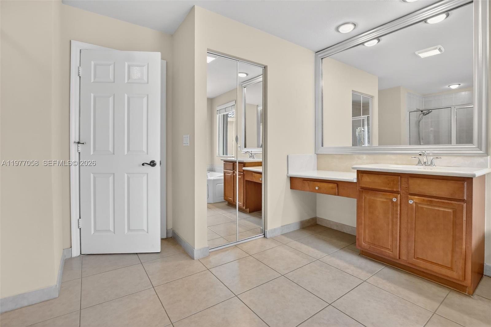 19151 N Hibiscus St Weston, FL 33332