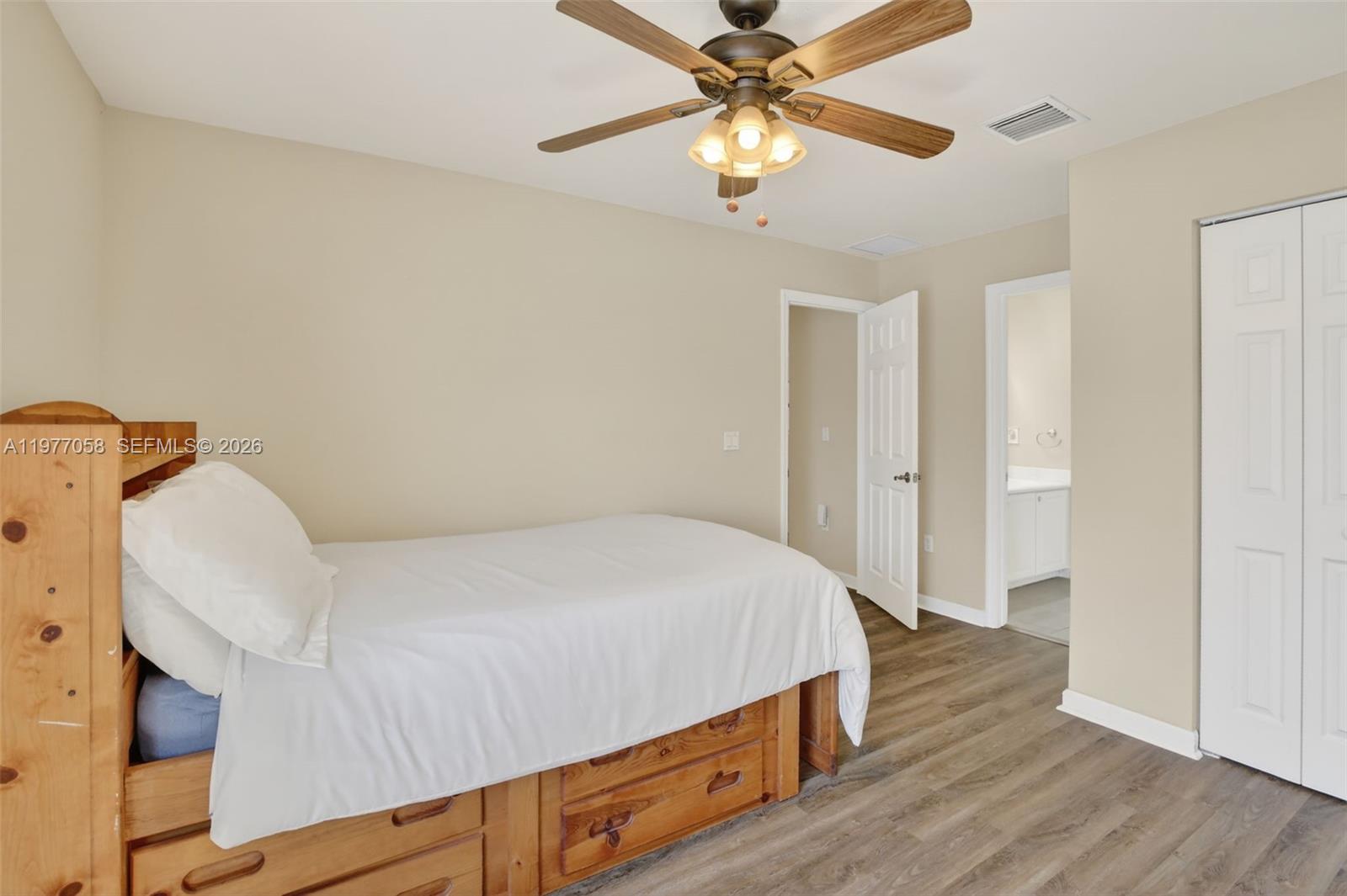 19151 N Hibiscus St Weston, FL 33332