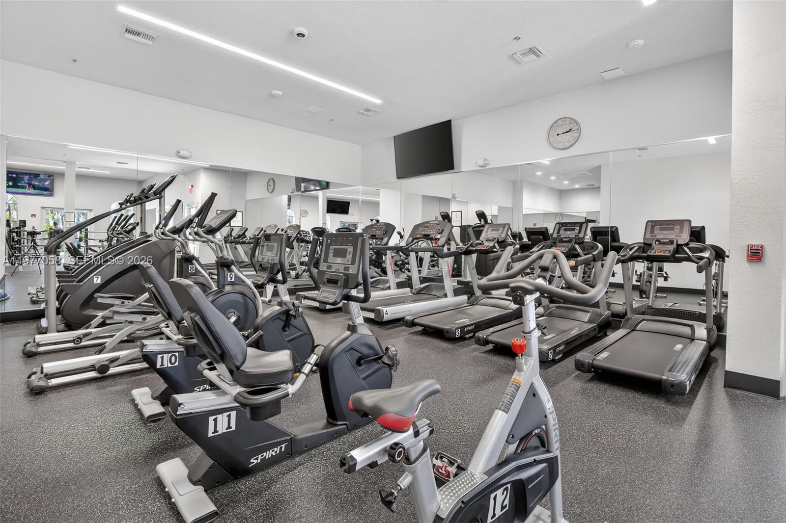 19151 N Hibiscus St Weston, FL 33332