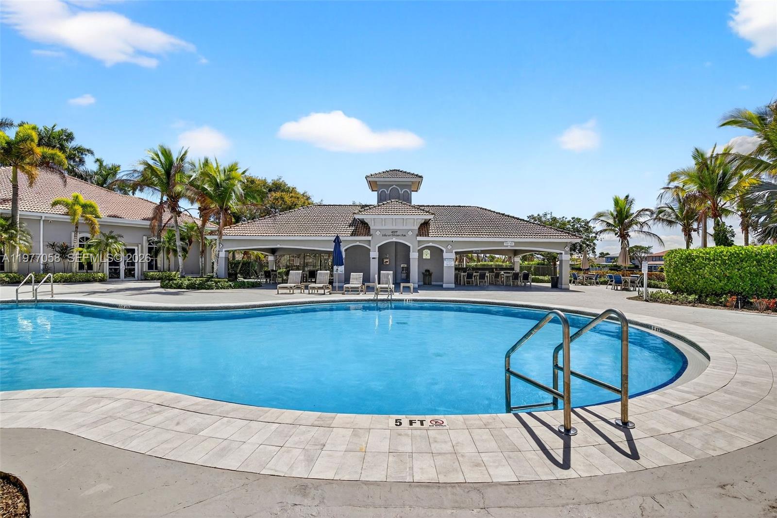 19151 N Hibiscus St Weston, FL 33332