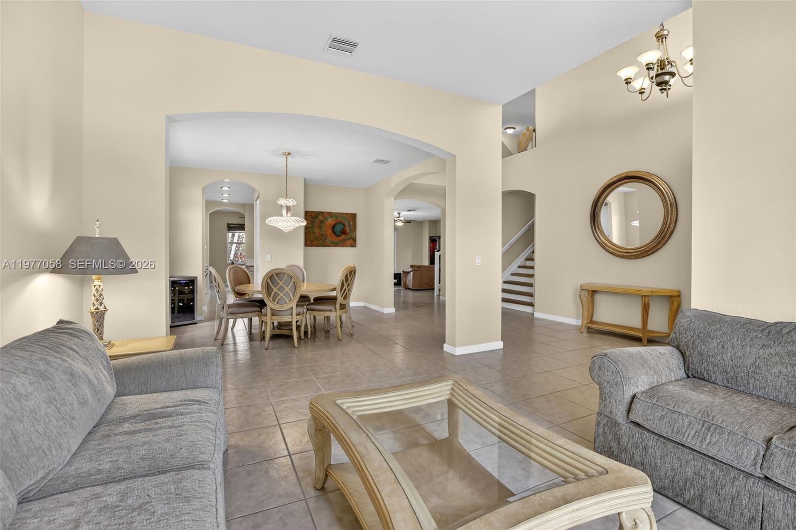 19151 N Hibiscus St Weston, FL 33332