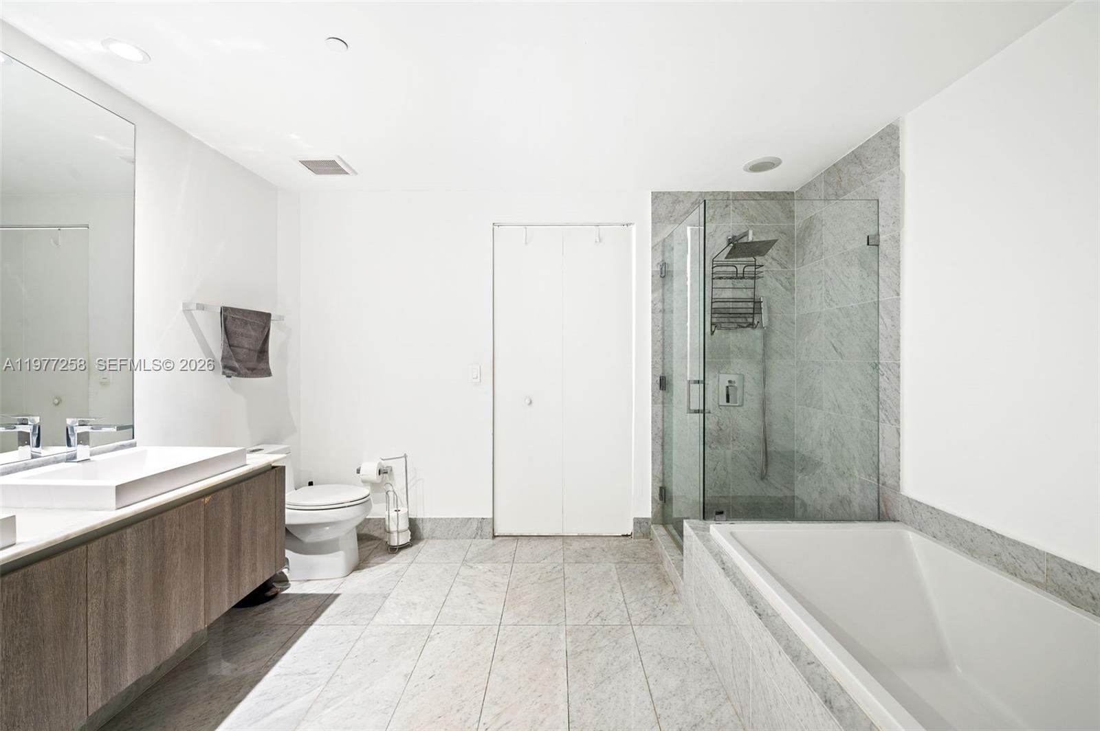 801 S Miami Ave #2705 Miami, FL 33130