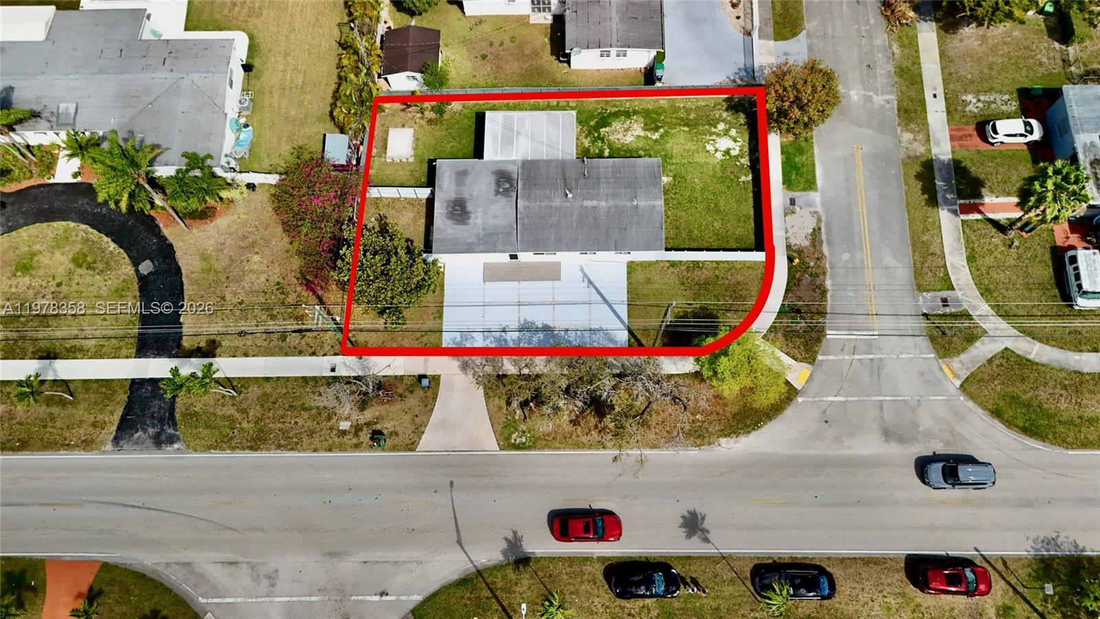 10381 SW 32nd St Miami, FL 33165