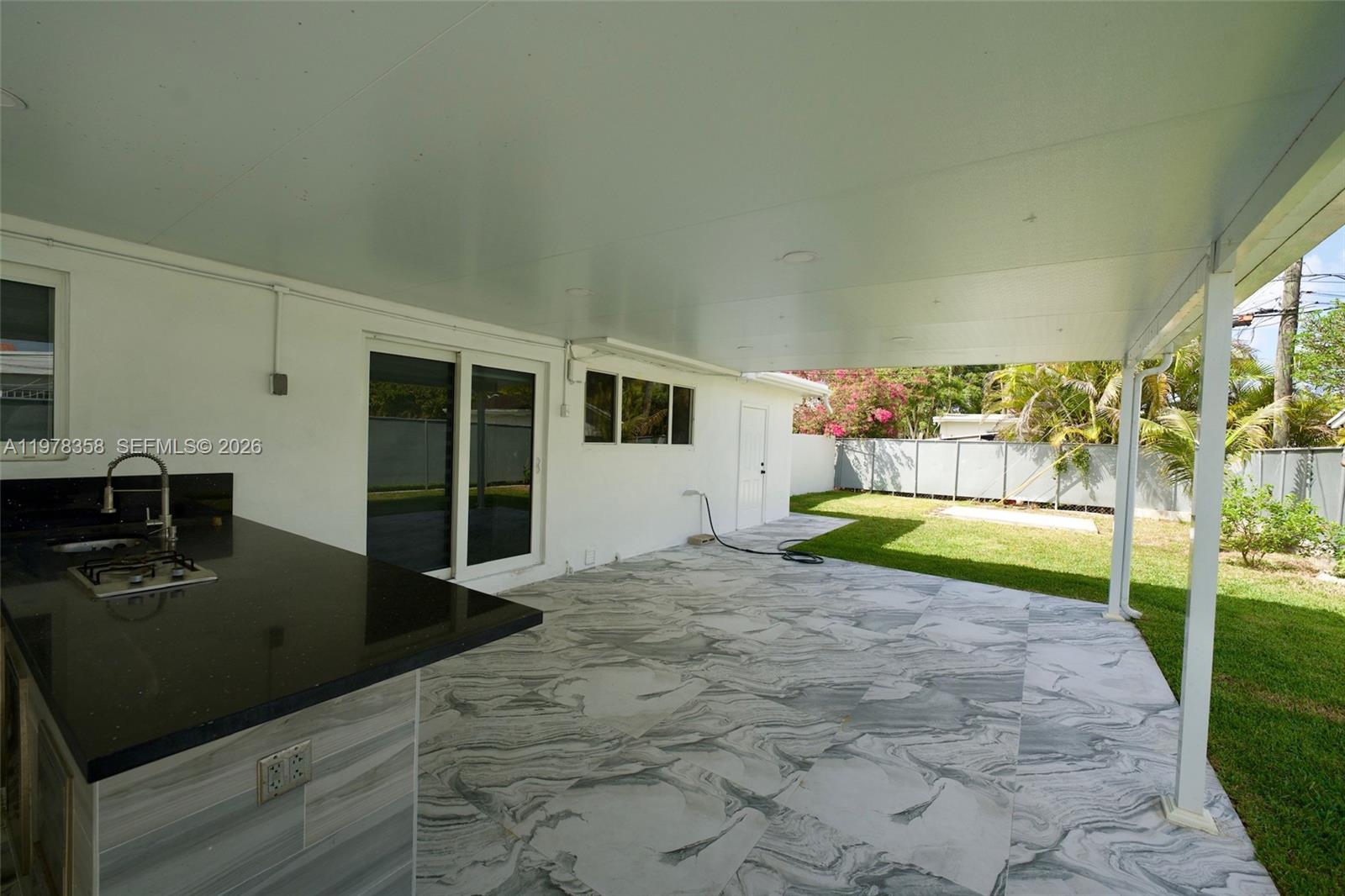 10381 SW 32nd St Miami, FL 33165