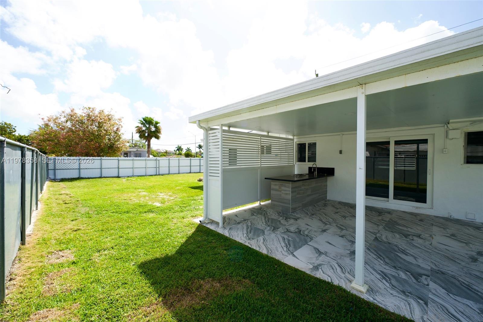 10381 SW 32nd St Miami, FL 33165