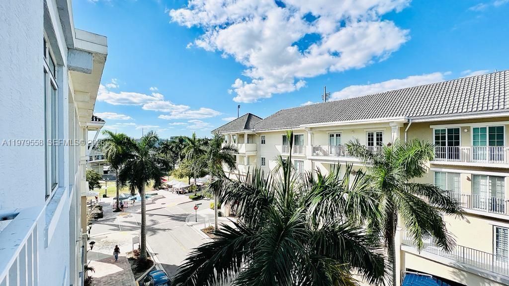 1200 Town Ctr Dr #420 Jupiter, FL 33458