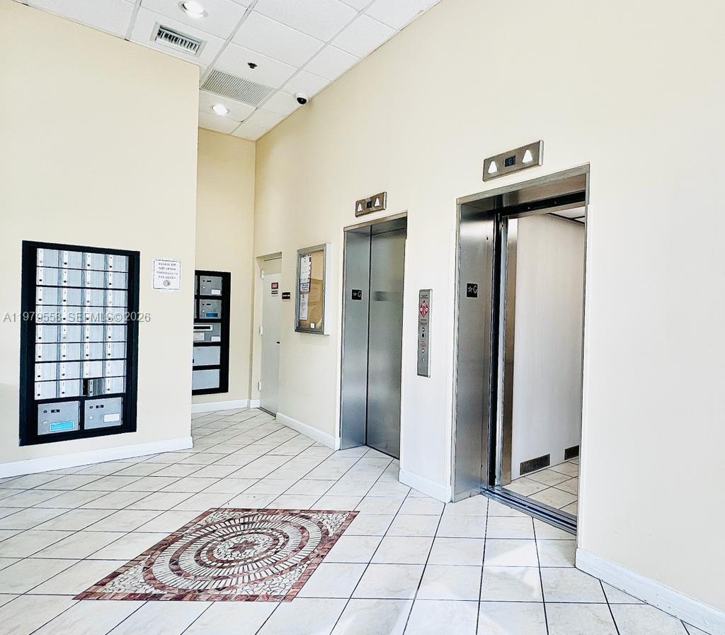 1200 Town Ctr Dr #420 Jupiter, FL 33458