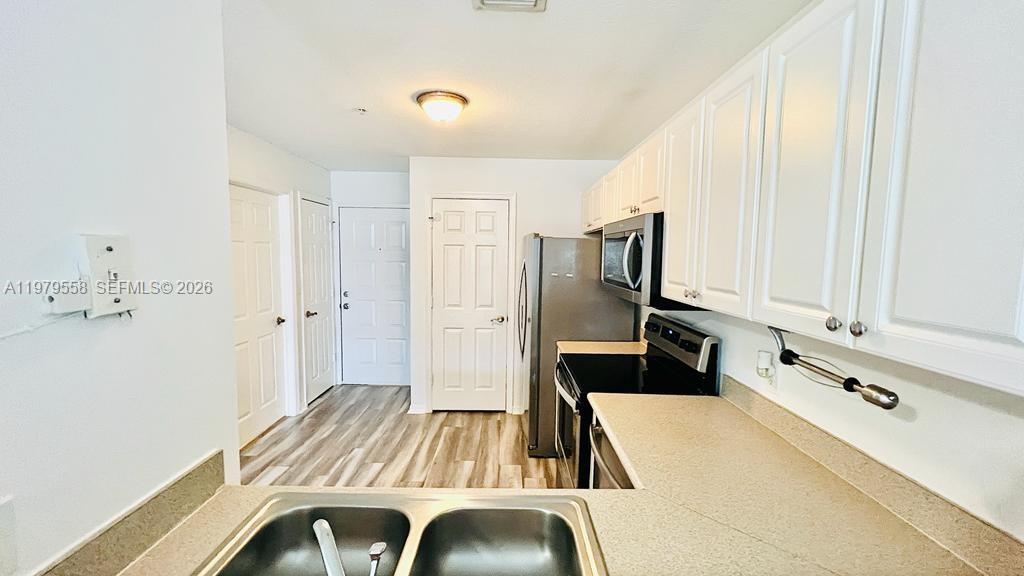 1200 Town Ctr Dr #420 Jupiter, FL 33458