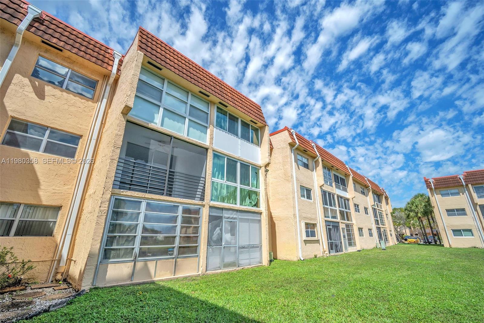 2720 N Pine Is Rd #306 Sunrise, FL 33322