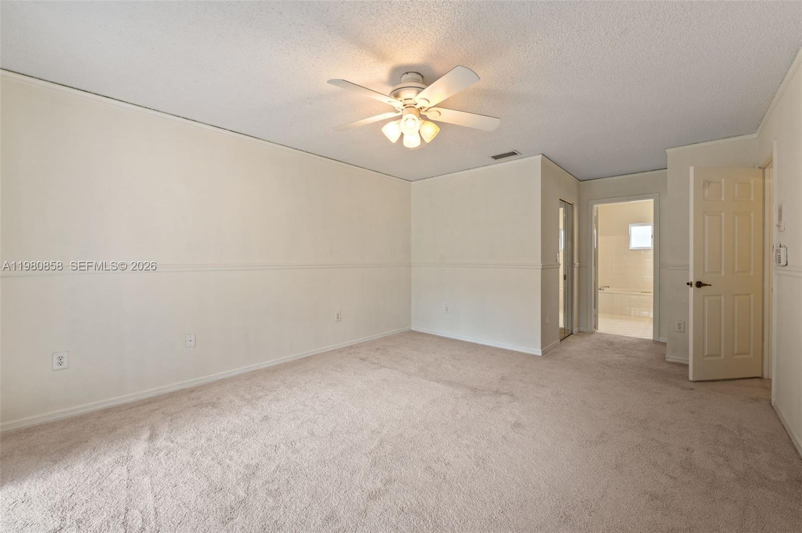 10252 NW 52nd Ter Doral, FL 33178