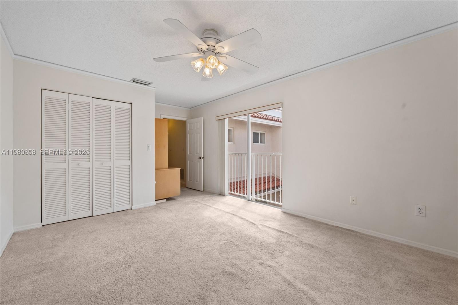 10252 NW 52nd Ter Doral, FL 33178