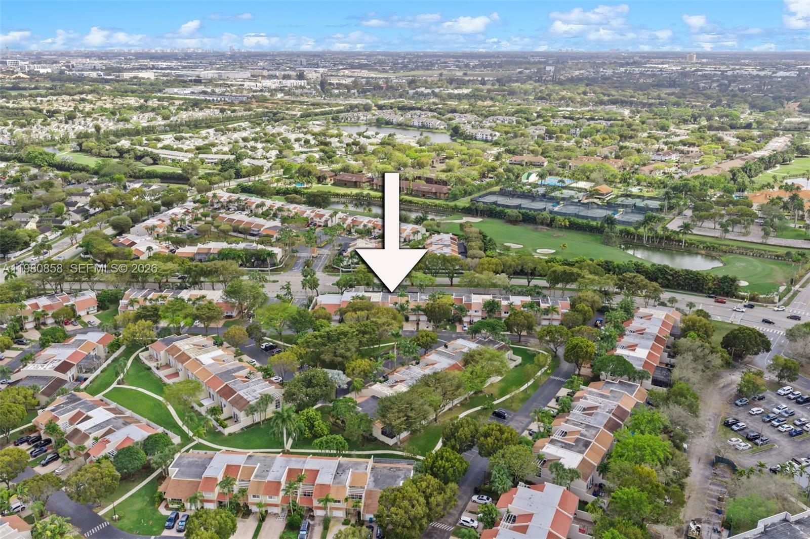 10252 NW 52nd Ter Doral, FL 33178