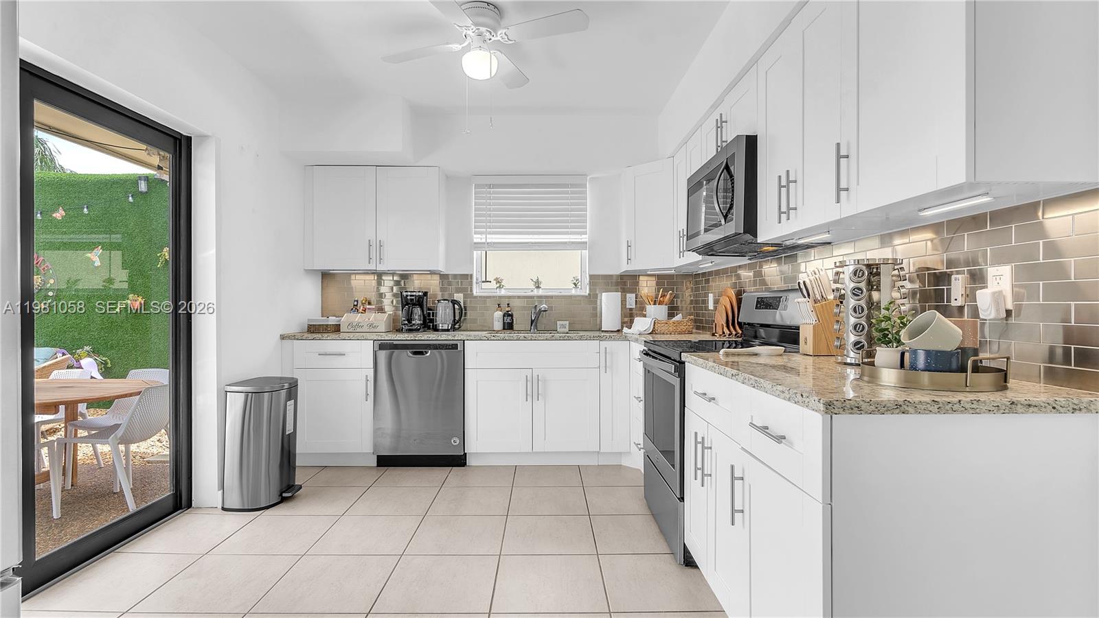 151 SE 9th Ct Pompano Beach, FL 33060