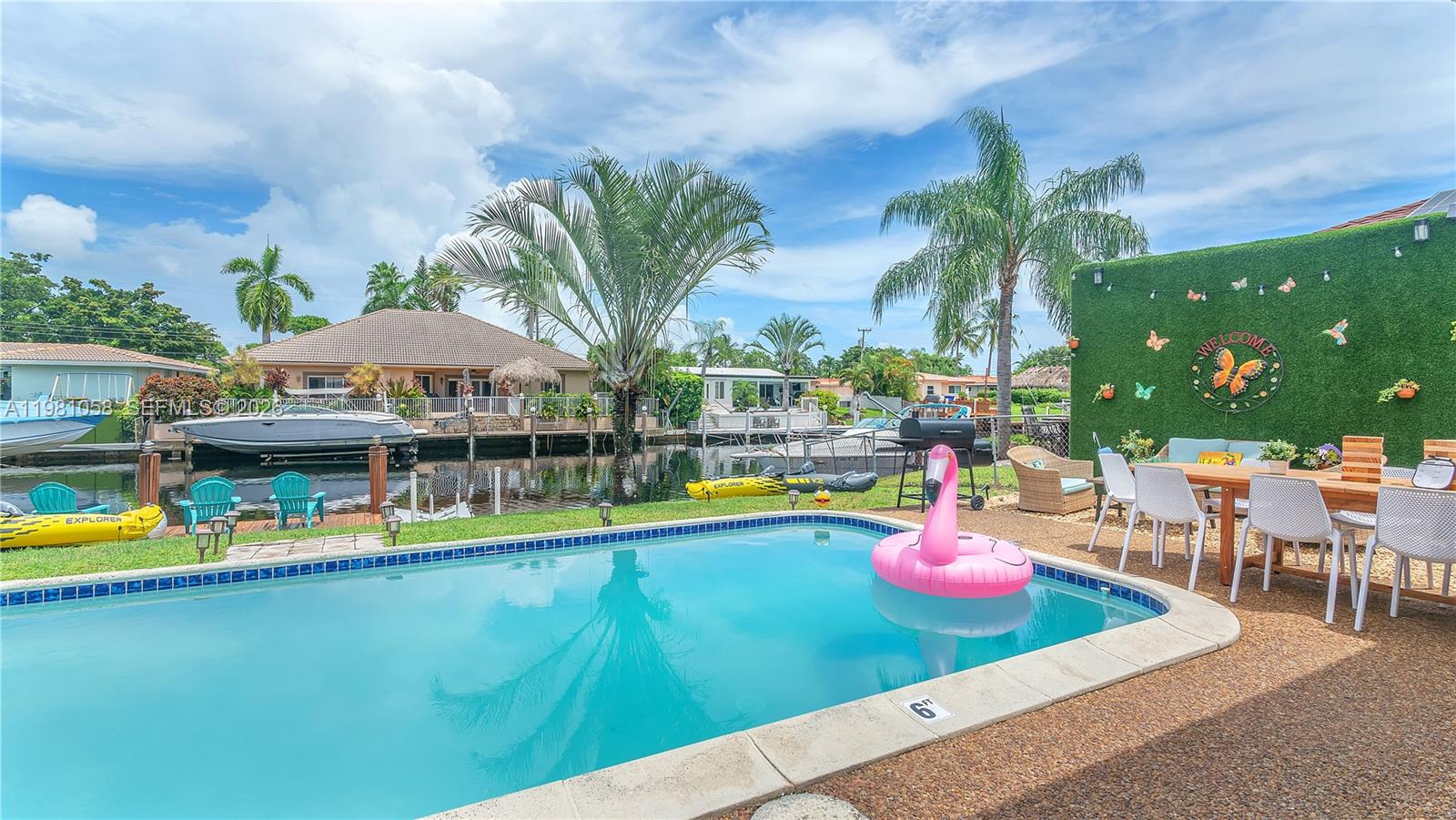 151 SE 9th Ct Pompano Beach, FL 33060