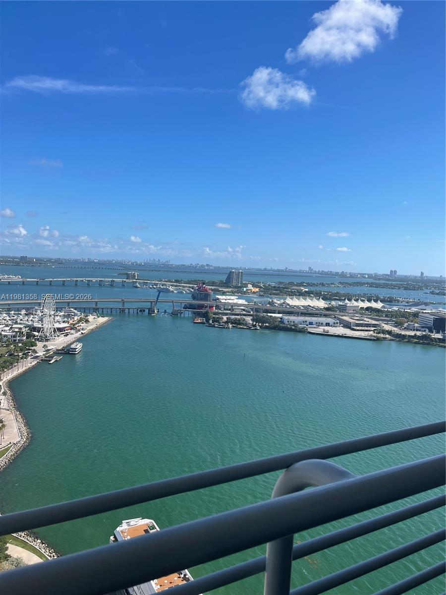 335 S Biscayne Blvd #3610 Miami, FL 33131