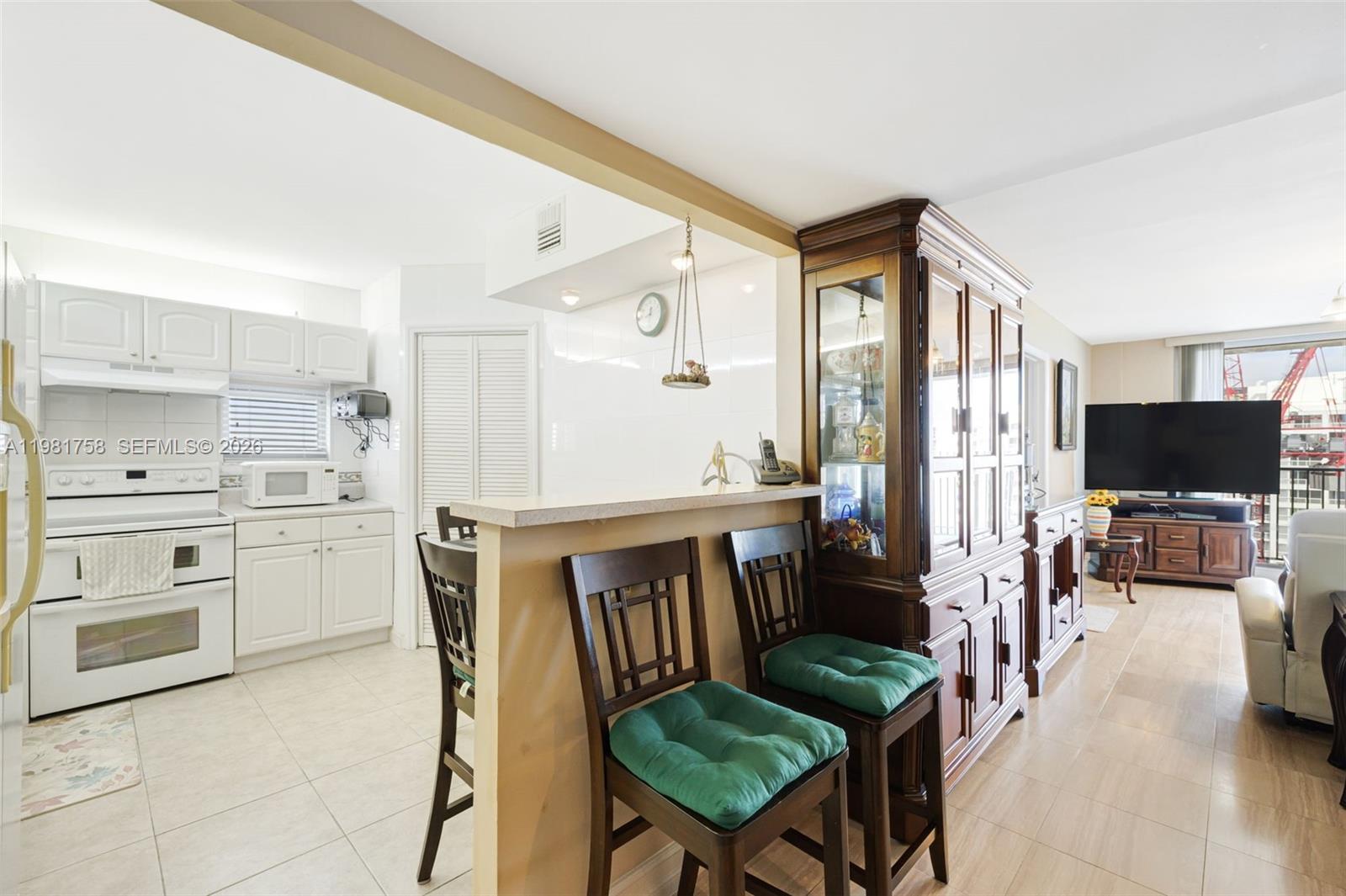 9273 Collins Ave #1109 Surfside, FL 33154