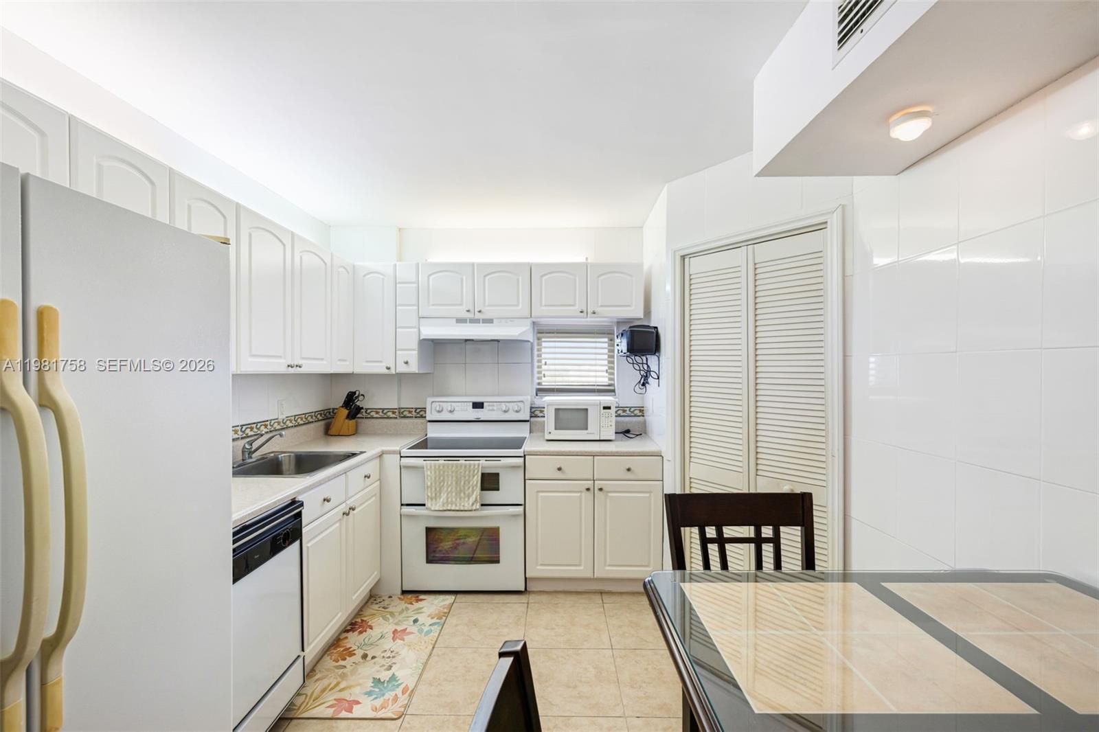 9273 Collins Ave #1109 Surfside, FL 33154