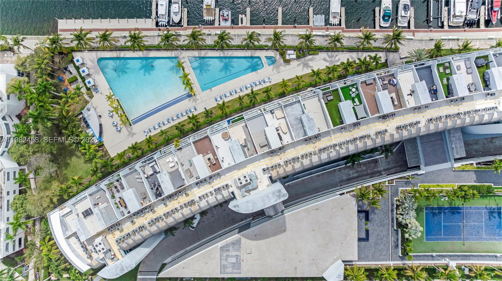 2950 NE 188th St #150 Aventura, FL 33180