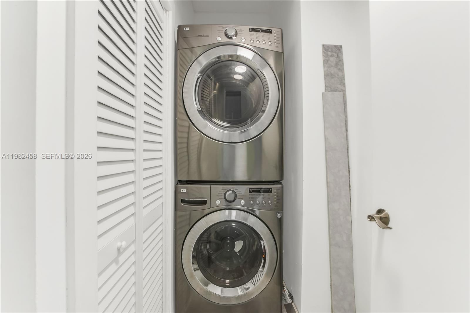 2950 NE 188th St #150 Aventura, FL 33180