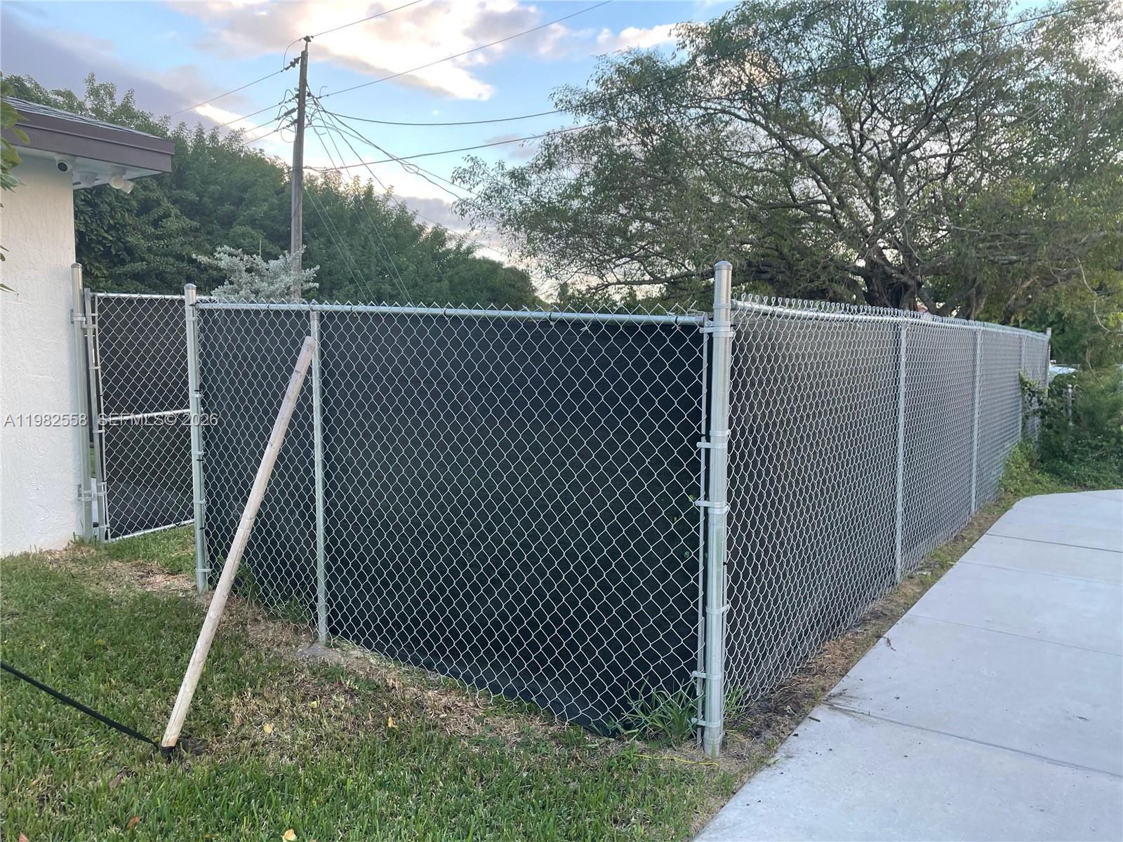 2360 NW 14th St Fort Lauderdale, FL 33311