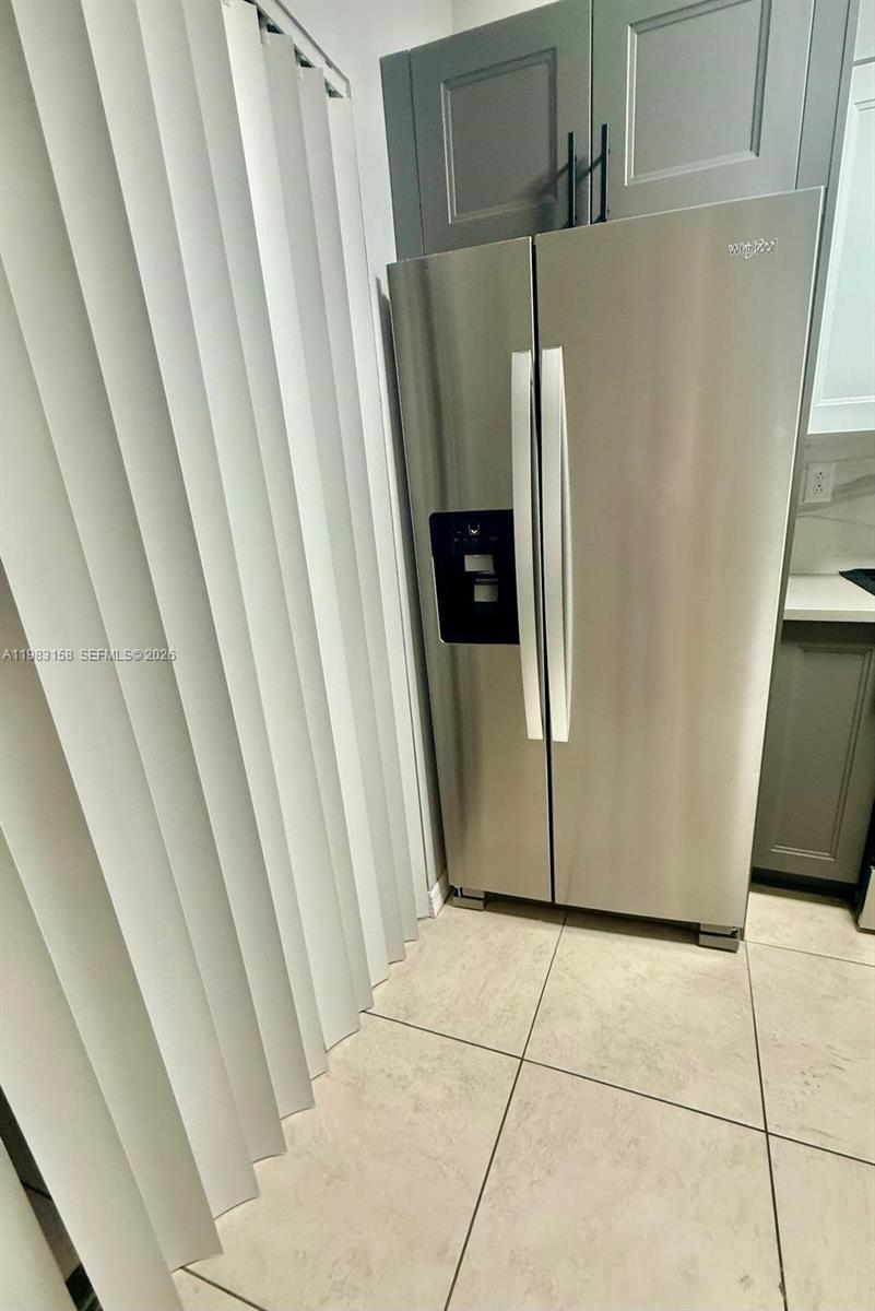 1340 W 41st St #205 Hialeah, FL 33012