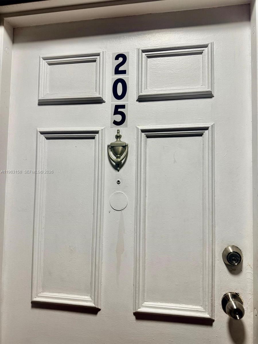 1340 W 41st St #205 Hialeah, FL 33012