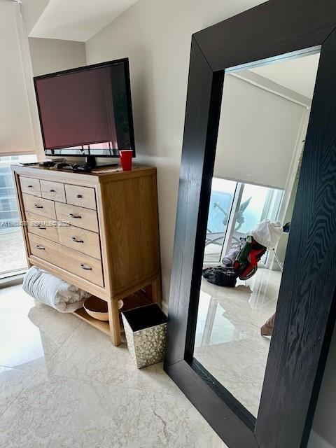 image Beach Club 212