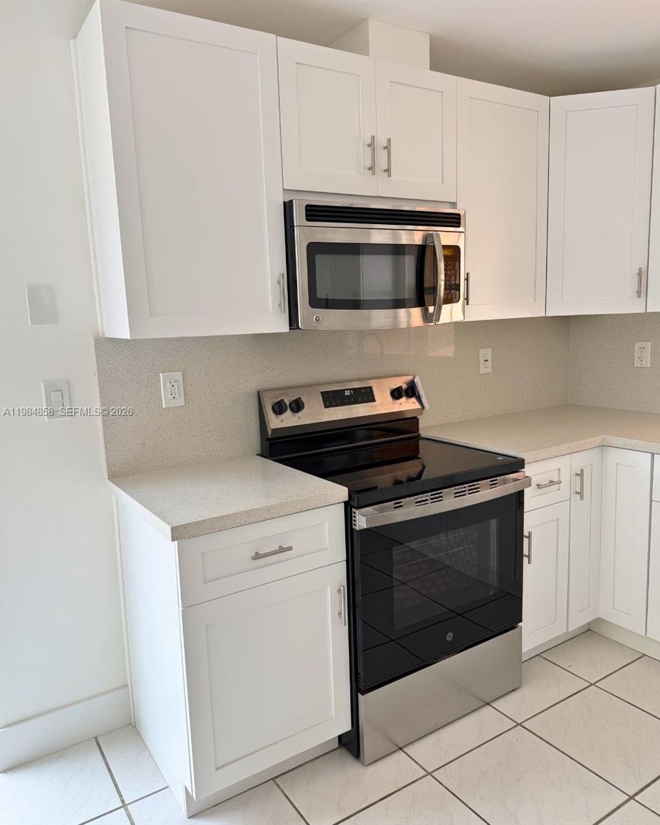 11776 SW 90th Ter Miami, FL 33186