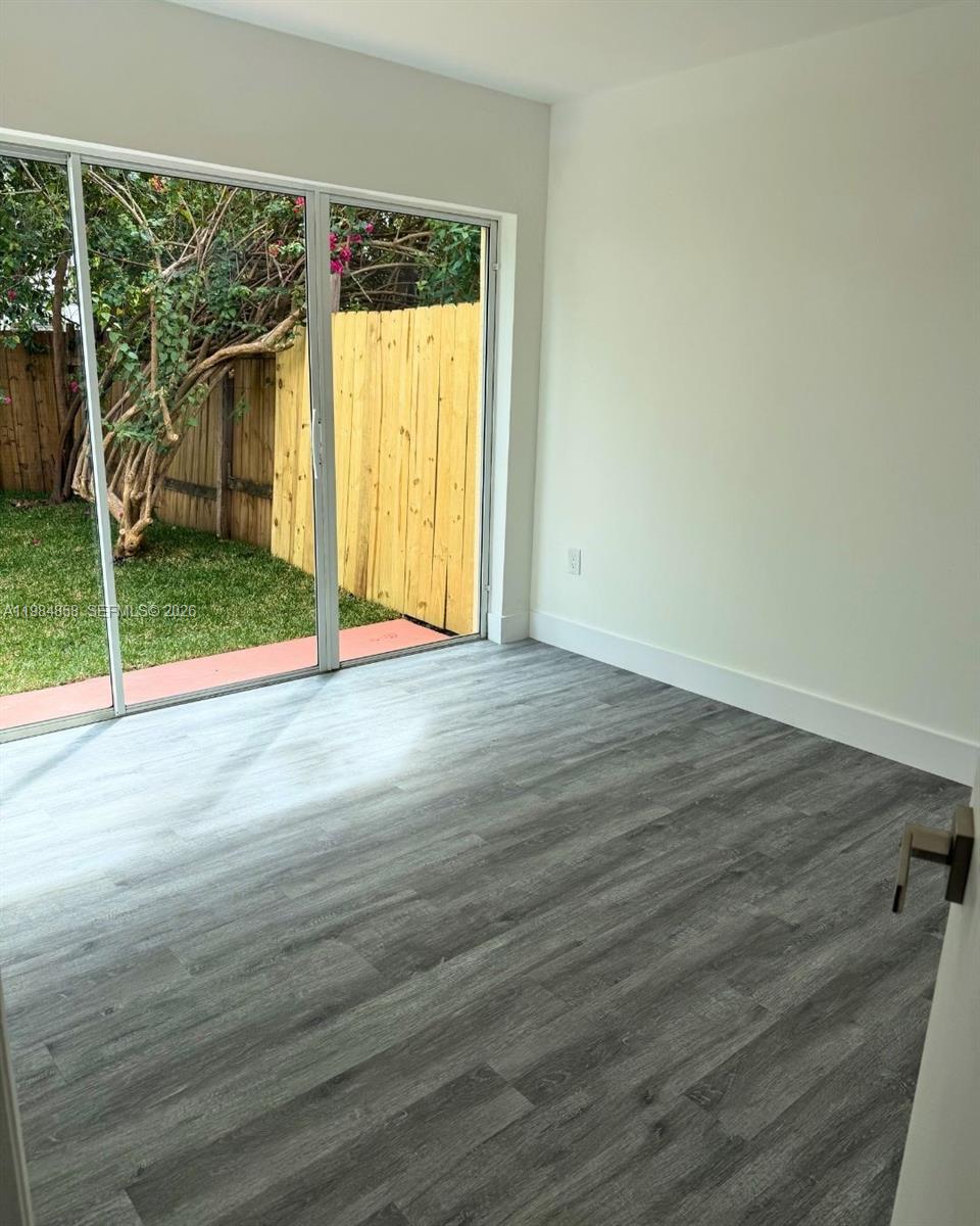 11776 SW 90th Ter Miami, FL 33186