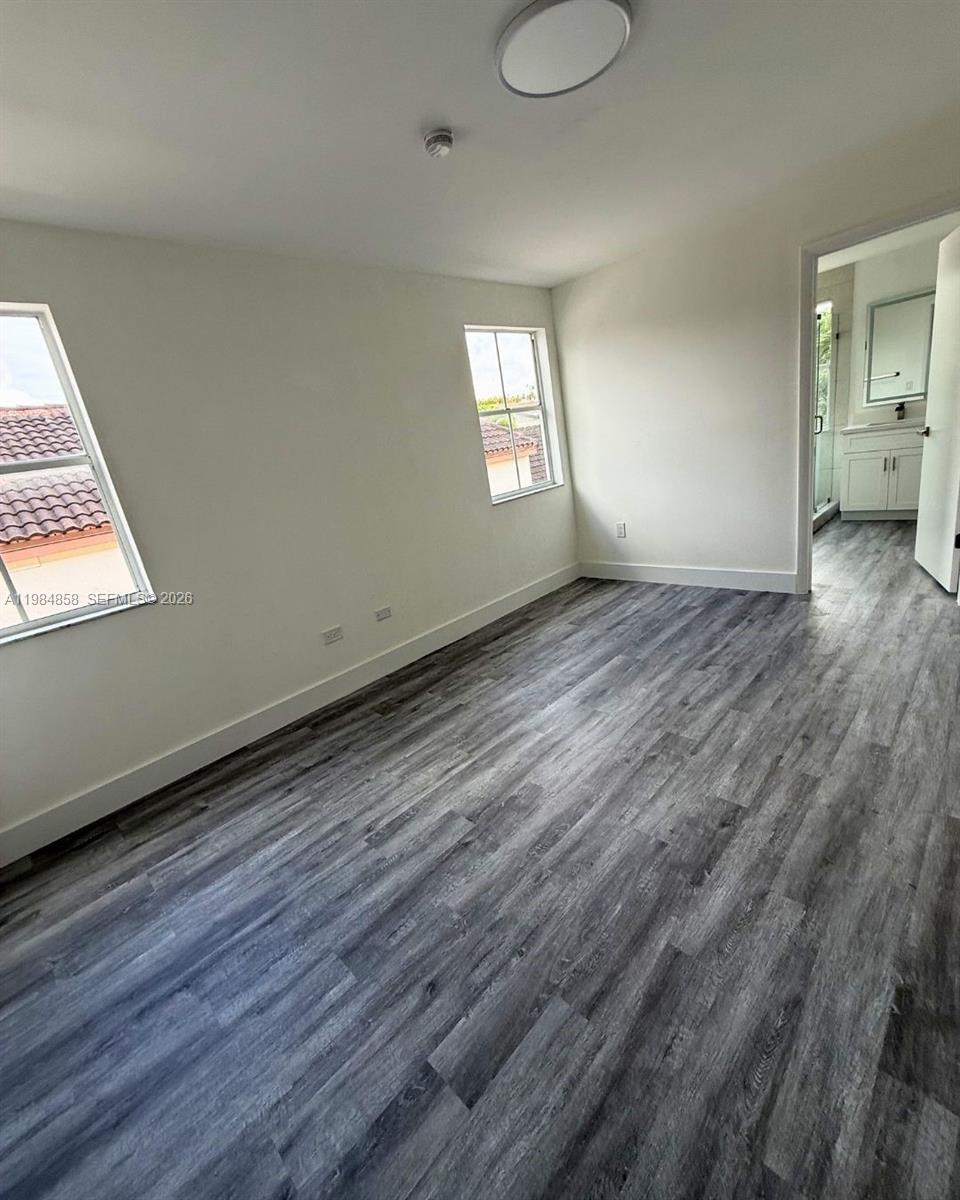 11776 SW 90th Ter Miami, FL 33186