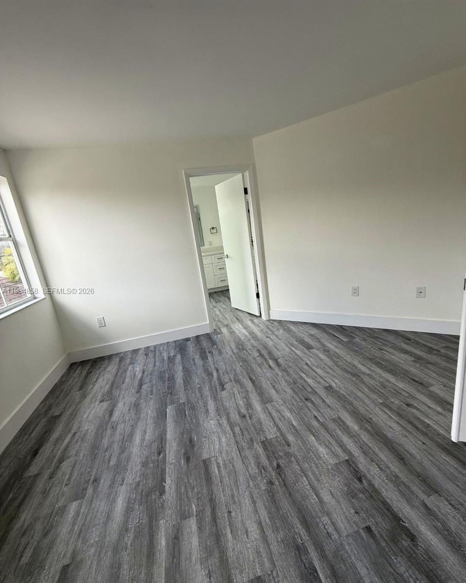 11776 SW 90th Ter Miami, FL 33186