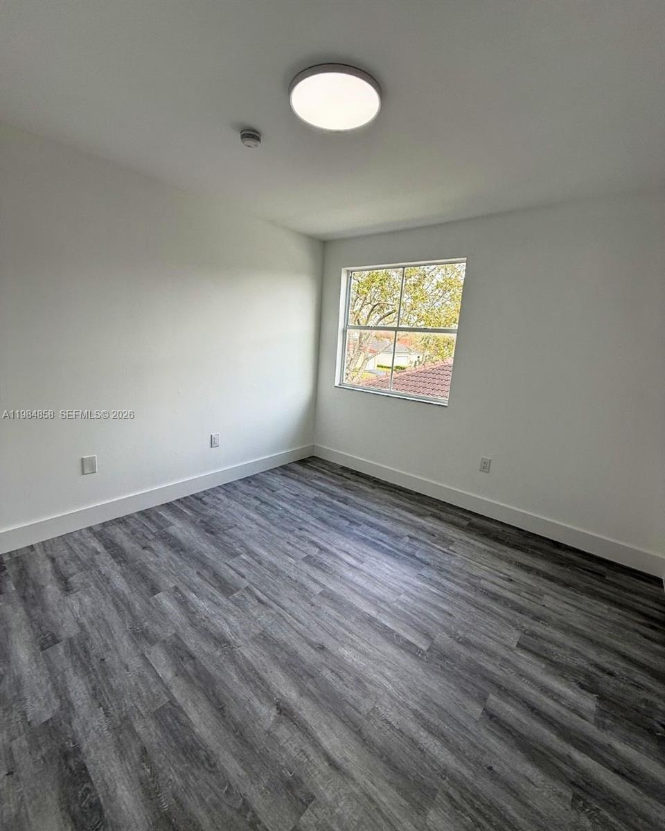 11776 SW 90th Ter Miami, FL 33186