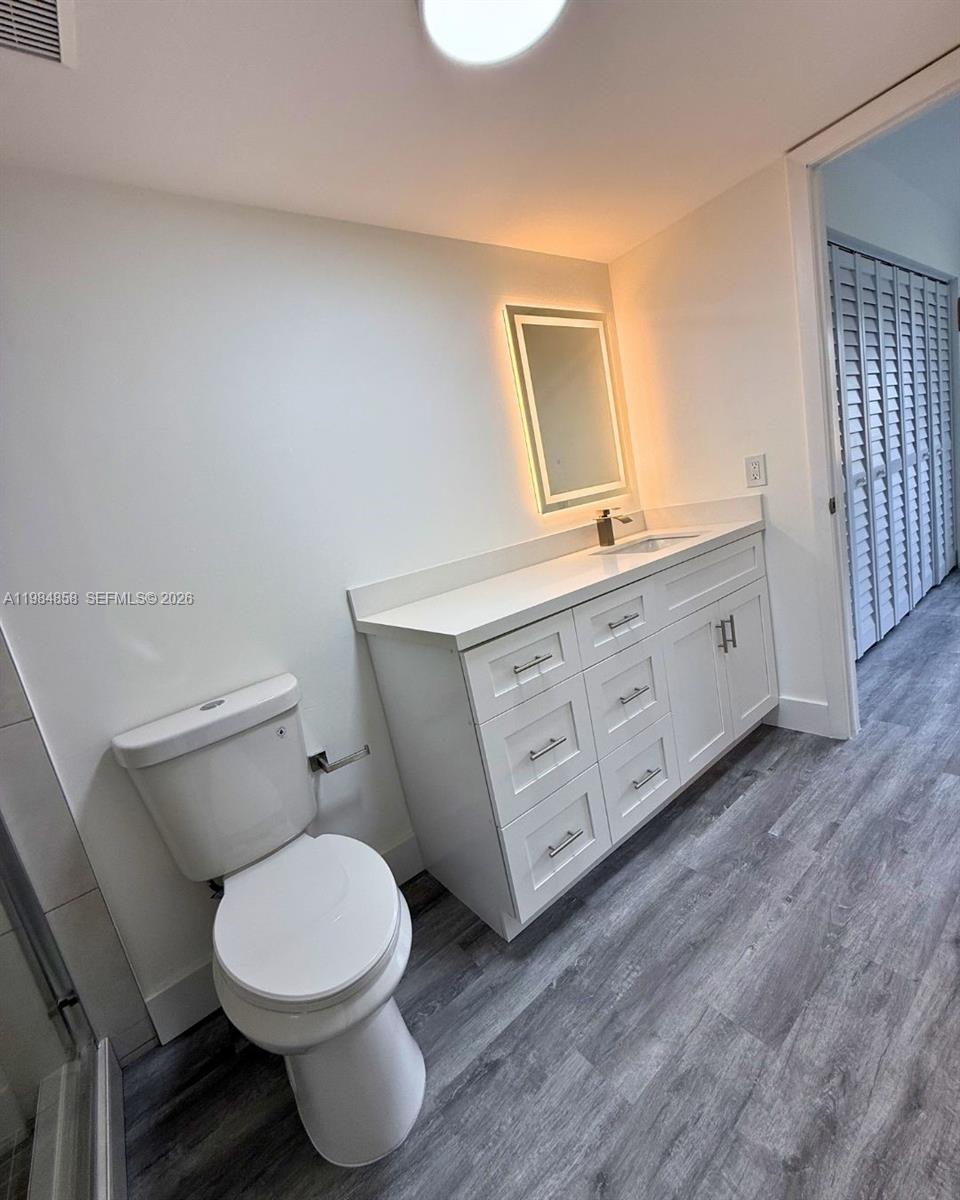 11776 SW 90th Ter Miami, FL 33186