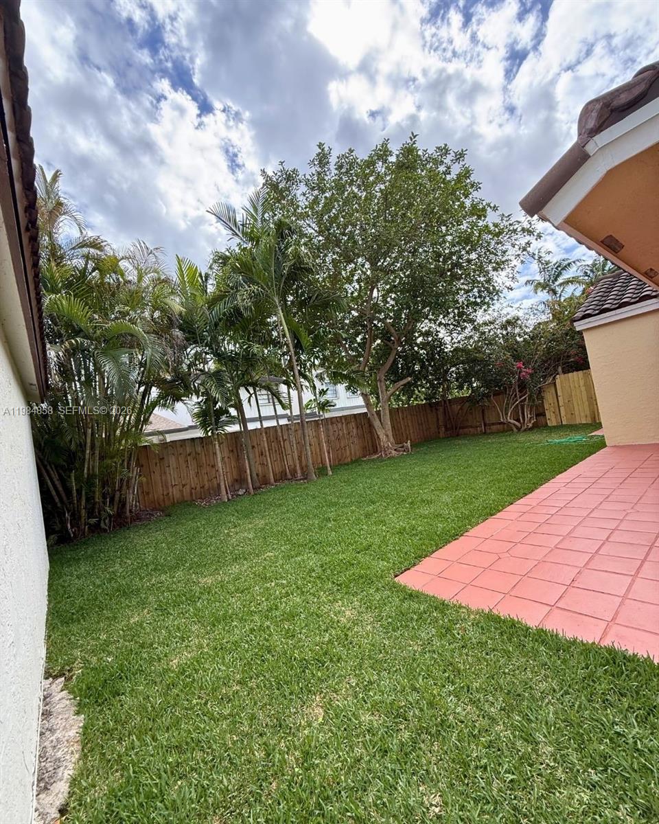 11776 SW 90th Ter Miami, FL 33186