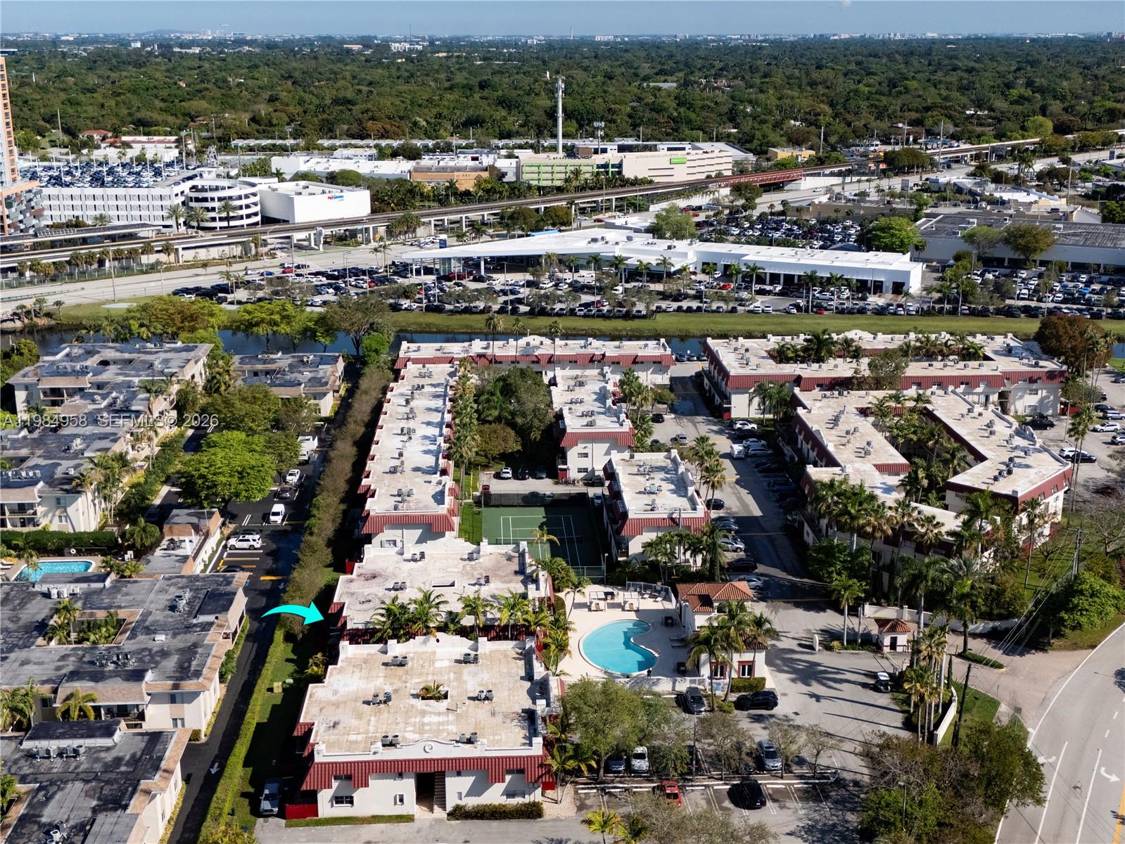 6711 N Kendall Dr #505 Pinecrest, FL 33156