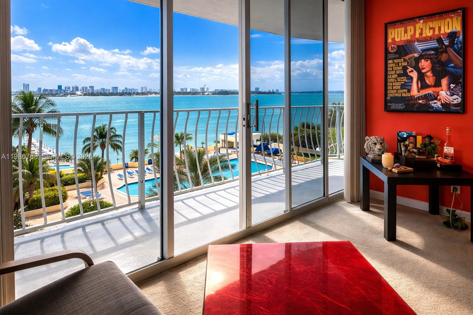 7601 E Treasure Dr #910