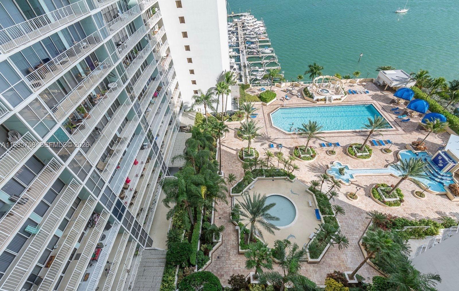 7601 E Treasure Dr #910 North Bay Village, FL 33141